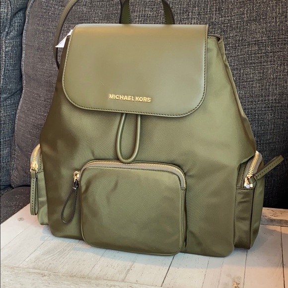 Michael Kors ‘ABBEY’ Backpack - BRAND NEW!! - Picture 2 of 8